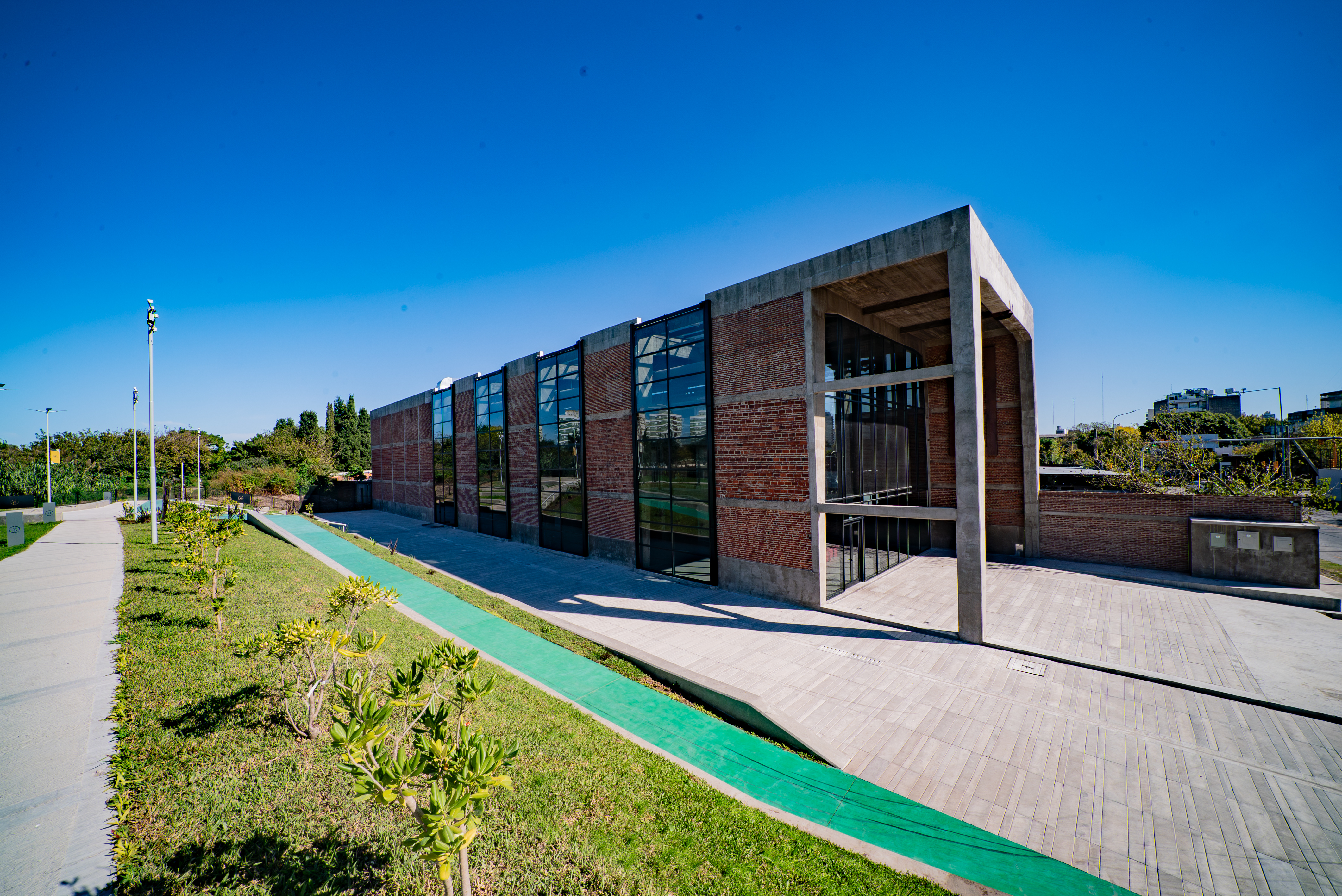 CEA fachada exterior